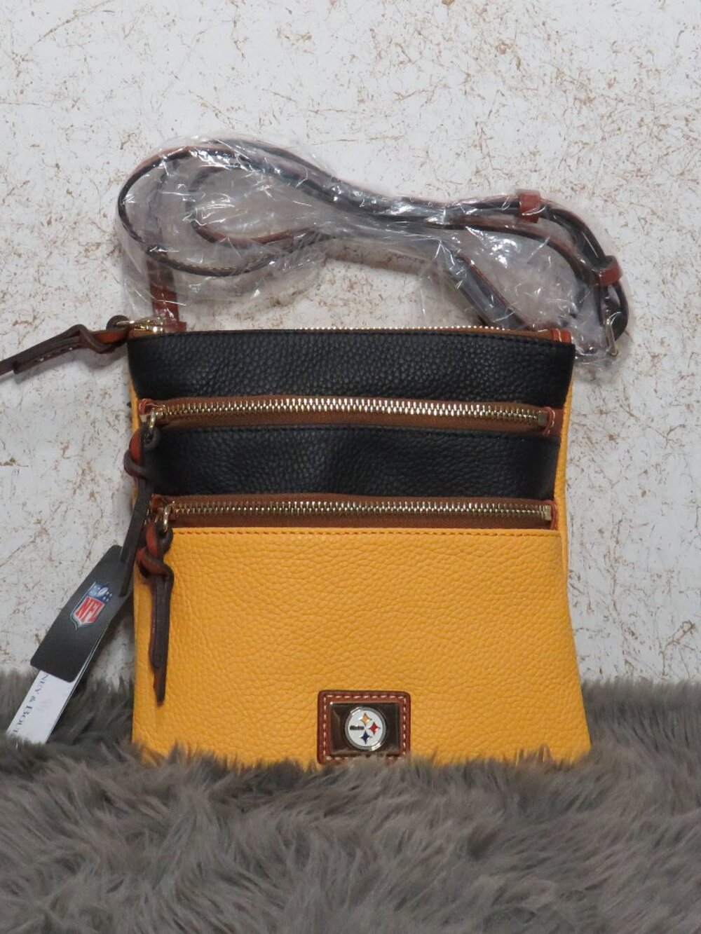 Dooney & Bourke NFL Pittsburgh Steelers Triple Zip Crossbody (Dandelion)-NWT